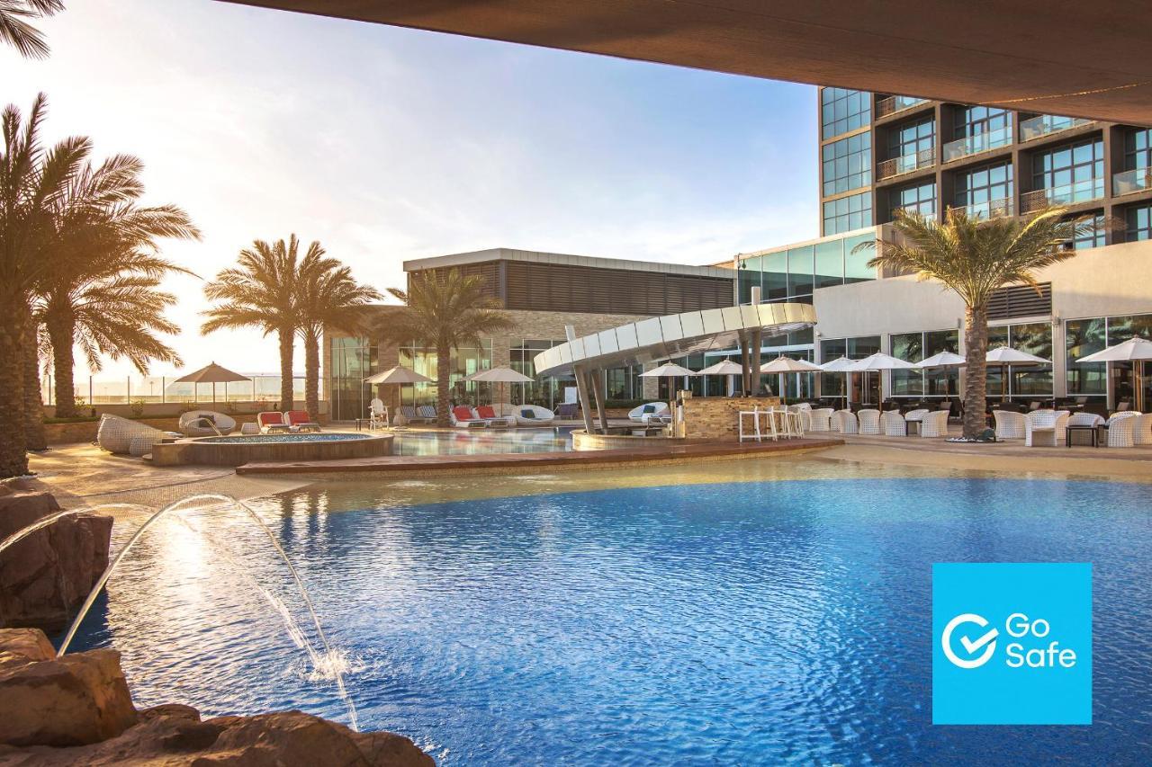 Yas Island Rotana 4*